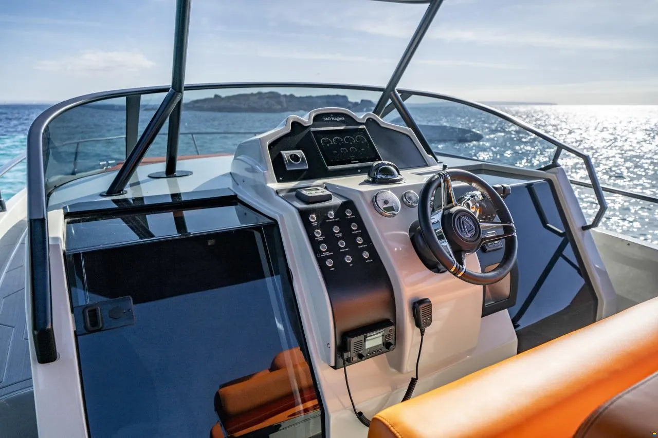 Tages- oder Halbtagestörn auf einem Boot von Moya Charter Mallorca