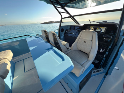 Cockpit und Steuerstand der Fortuna auf Mallorca