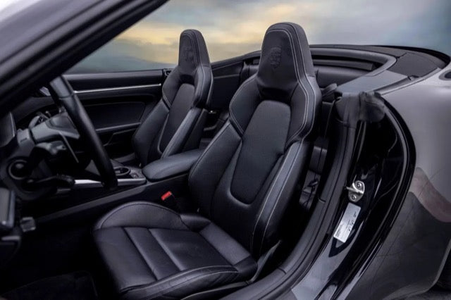 Porsche 992 Carrera 4S Cabriolet – Black Edition